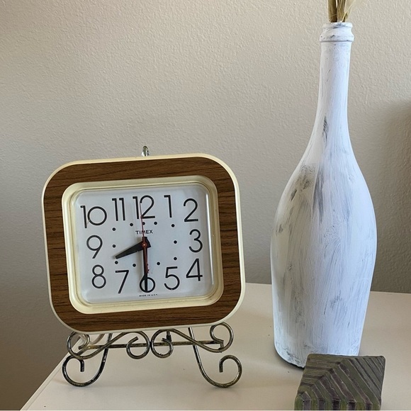 Vintage 70s Timex Electronic Wall Clock - Picture 1 of 5